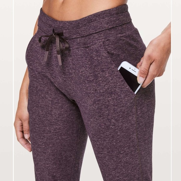 Lululemon Ready to Rulu Joggers - Picture 8 of 8